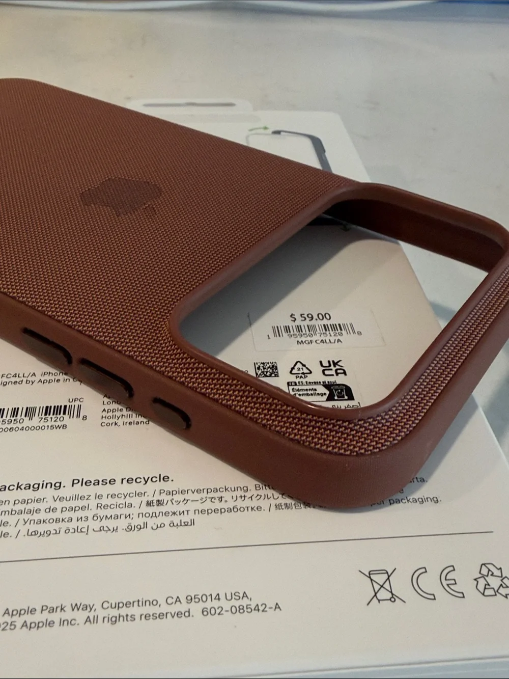 Apple TechWoven iPhone 17 Pro Max Case - Sienna - Almost New